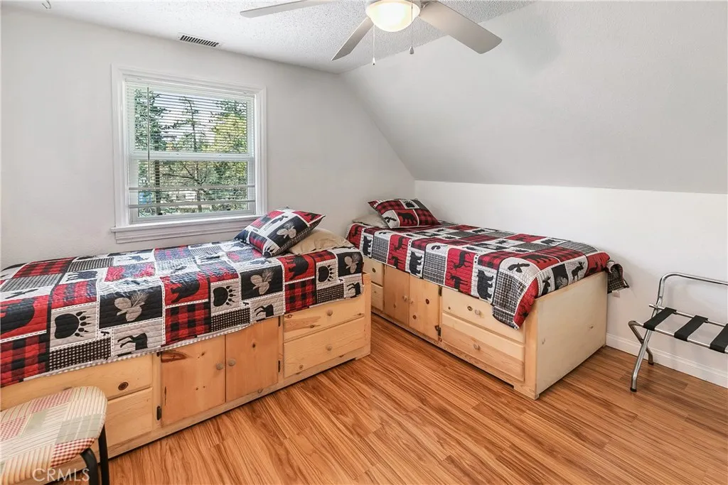 2726 View Drive, Running Springs, California 92382 home-pic-6