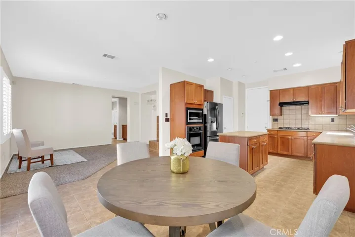 16517 Gala Avenue, Fontana, California 92337