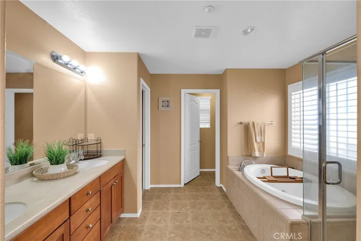 16517 Gala Avenue, Fontana, California 92337
