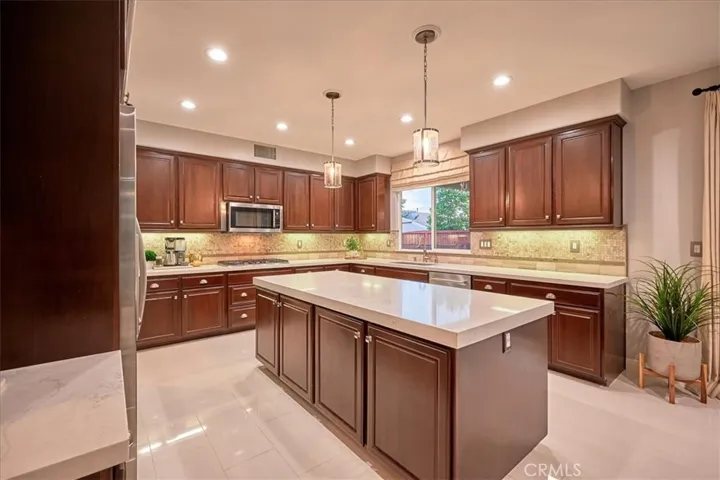 28369 S Serenity Falls Way, Menifee, California 92585