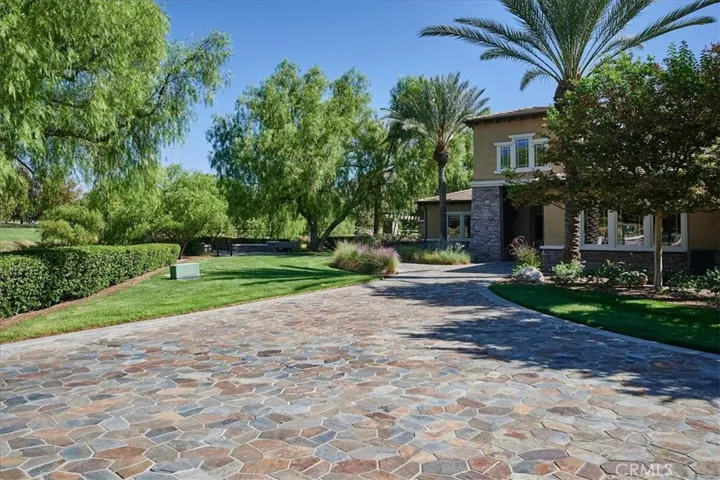 28369 S Serenity Falls Way, Menifee, California 92585