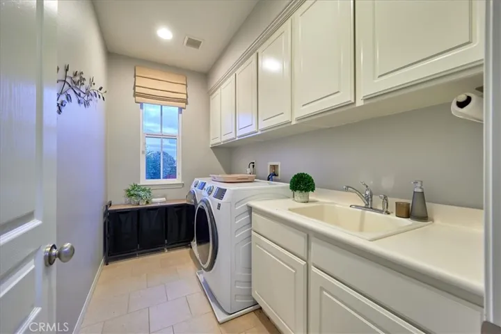 28369 S Serenity Falls Way, Menifee, California 92585