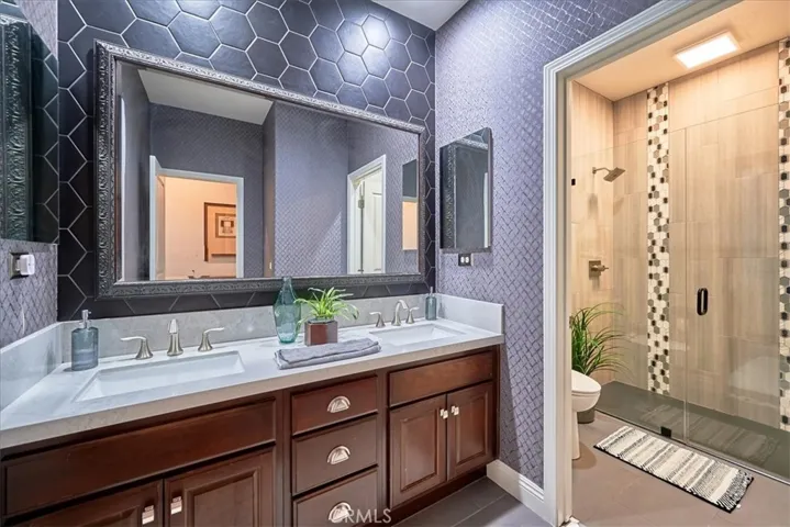 28369 S Serenity Falls Way, Menifee, California 92585