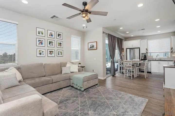 2601 Cranston Dr 712, Escondido, California 92025
