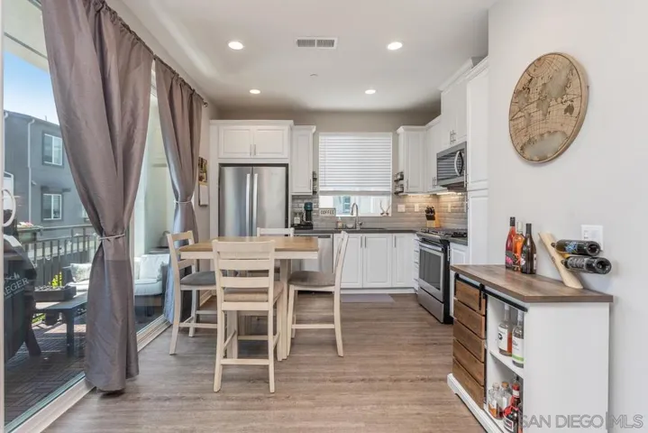 2601 Cranston Dr 712, Escondido, California 92025