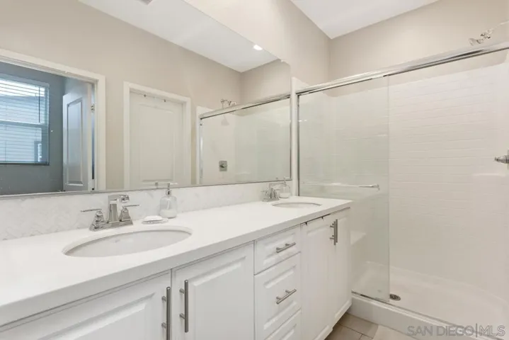 2601 Cranston Dr 712, Escondido, California 92025