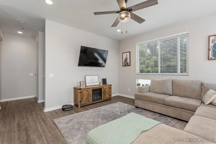 2601 Cranston Dr 712, Escondido, California 92025