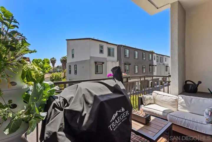 2601 Cranston Dr 712, Escondido, California 92025