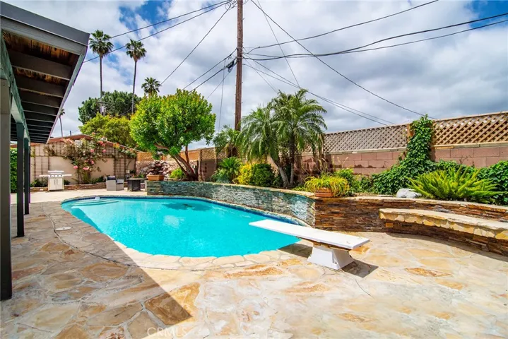 8651 Casaba Avenue, Winnetka, California 91306