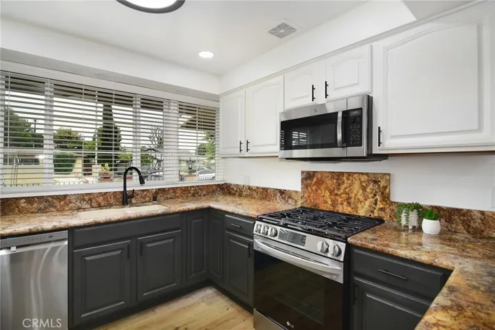 8651 Casaba Avenue, Winnetka, California 91306