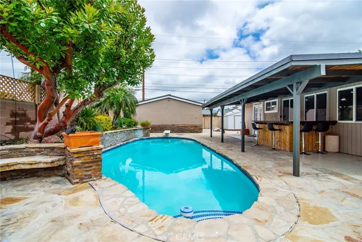 8651 Casaba Avenue, Winnetka, California 91306