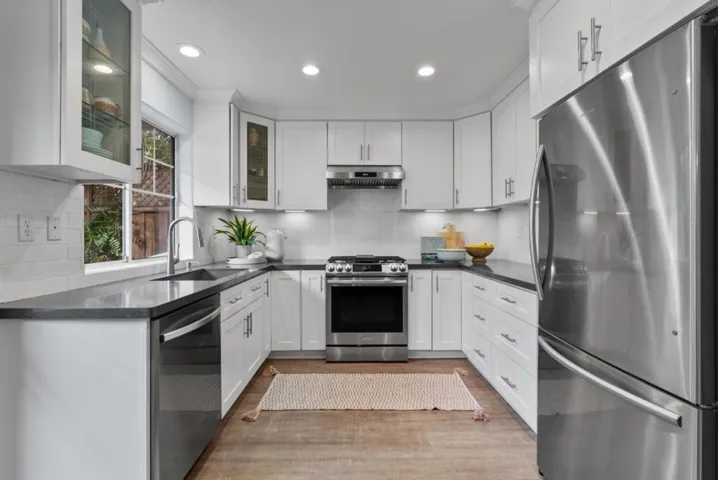 2187 Francesco Circle, Capitola, California 95010