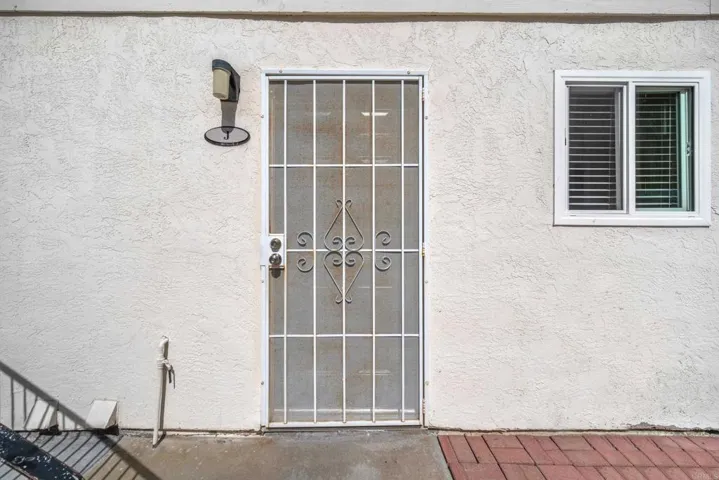9220 Kenwood Drive J, Spring Valley, California 91977