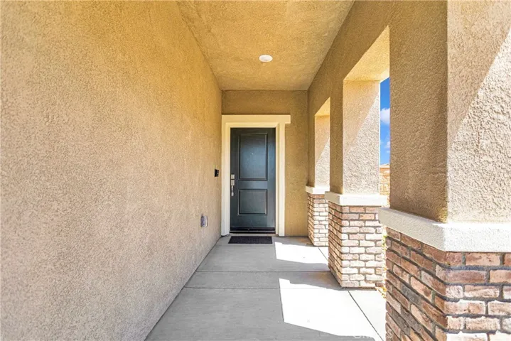 12056 Beverly Glen Street, Victorville, California 92392