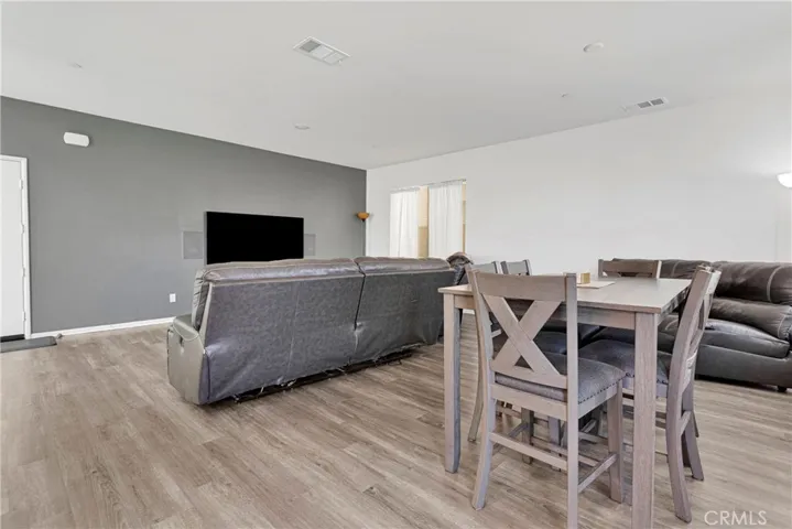 12056 Beverly Glen Street, Victorville, California 92392