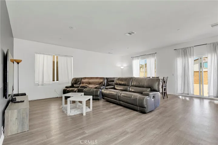 12056 Beverly Glen Street, Victorville, California 92392