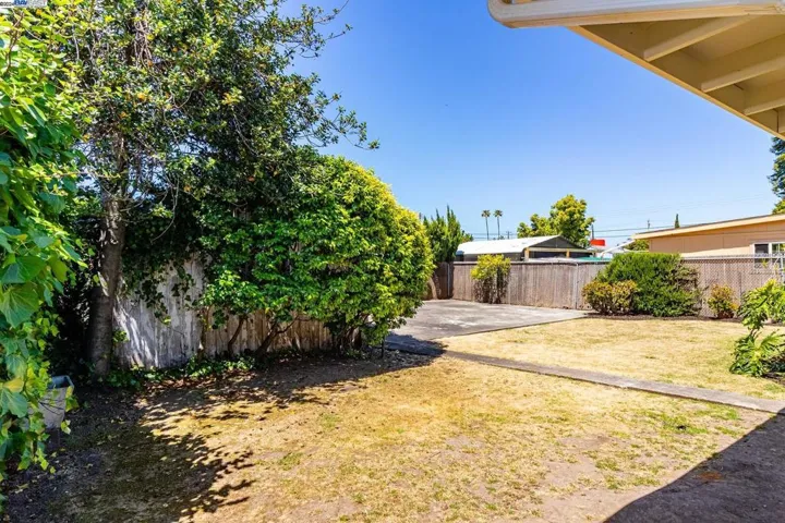 20665 Garden Ave, Hayward, California 94541