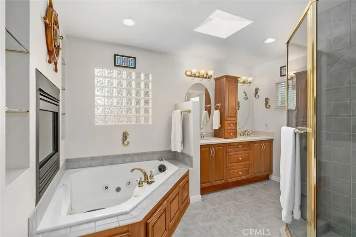 13552 Chestnut Street, Westminster, California 92683