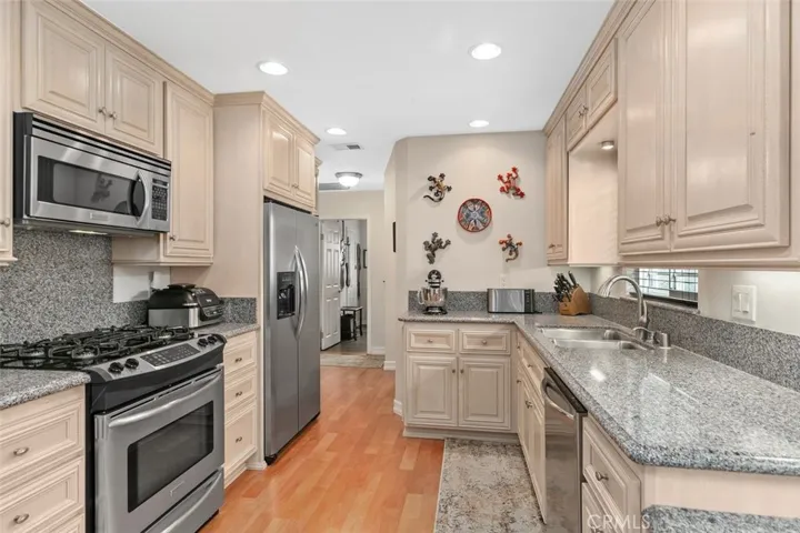 13552 Chestnut Street, Westminster, California 92683