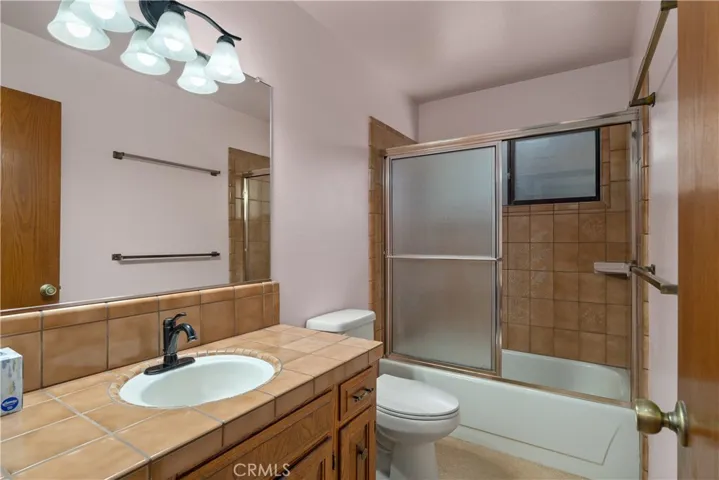 1037 Colmena Drive, Chico, California 95926