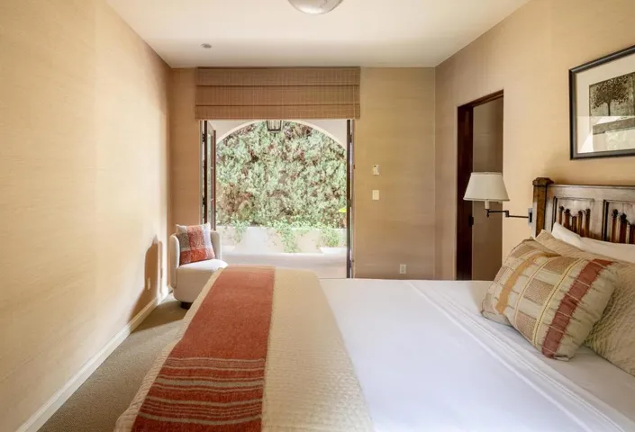 6 Tevis Place, Palo Alto, California 94301