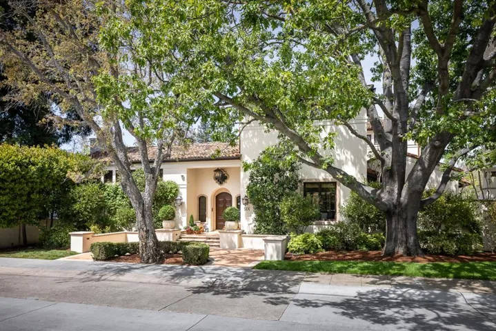 6 Tevis Place, Palo Alto, California 94301