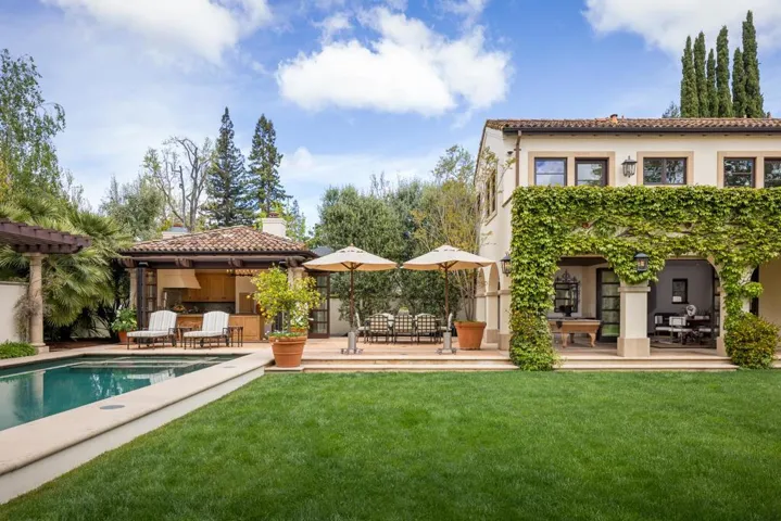 6 Tevis Place, Palo Alto, California 94301
