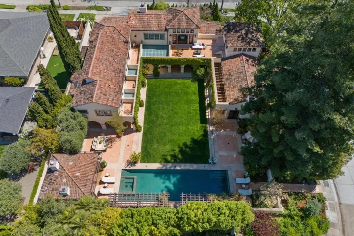 6 Tevis Place, Palo Alto, California 94301
