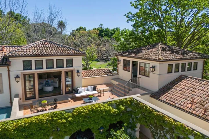 6 Tevis Place, Palo Alto, California 94301