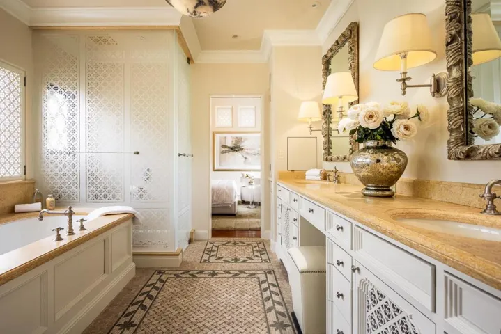 6 Tevis Place, Palo Alto, California 94301