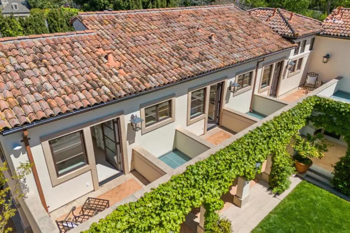 6 Tevis Place, Palo Alto, California 94301