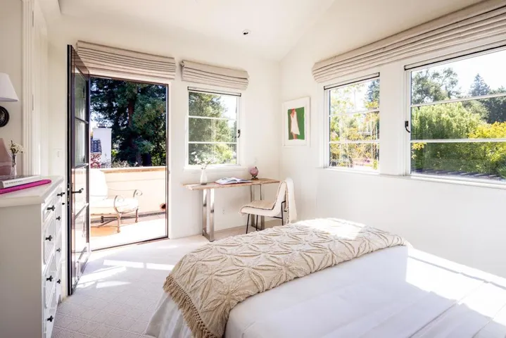 6 Tevis Place, Palo Alto, California 94301