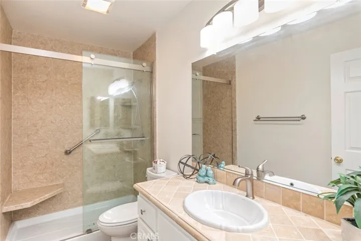 1031 Regina Way, Corona, California 92882