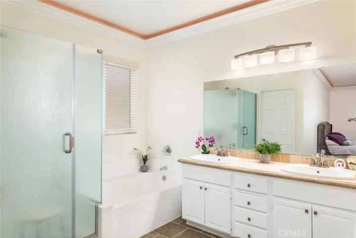 1031 Regina Way, Corona, California 92882