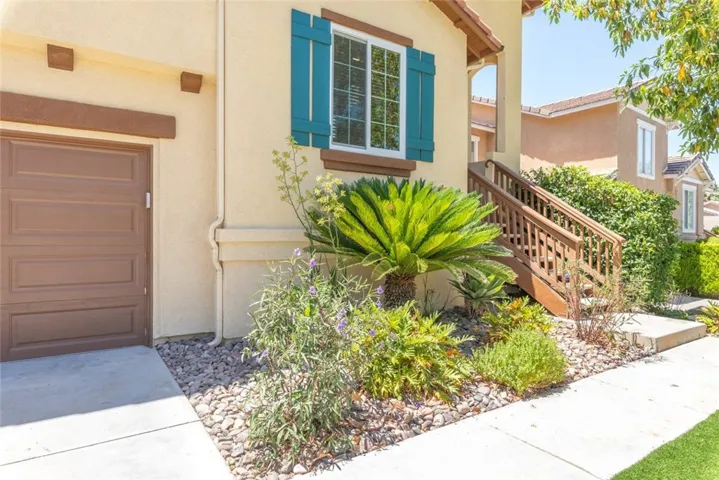 1031 Regina Way, Corona, California 92882