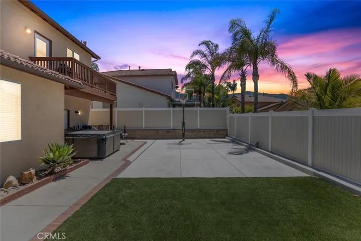 1031 Regina Way, Corona, California 92882
