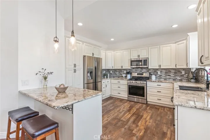 1031 Regina Way, Corona, California 92882