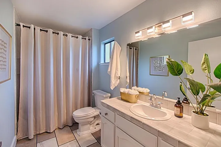 266 North Avenue, Aptos, California 95003