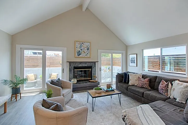 266 North Avenue, Aptos, California 95003
