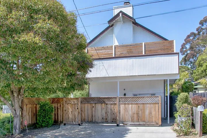 266 North Avenue, Aptos, California 95003