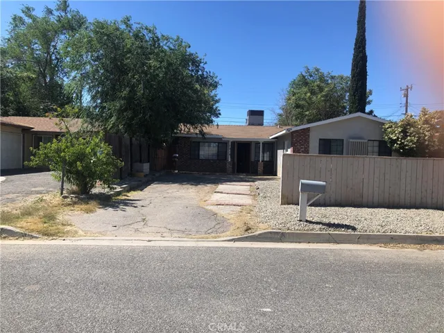 1018 E Avenue P4, Palmdale, California 93550