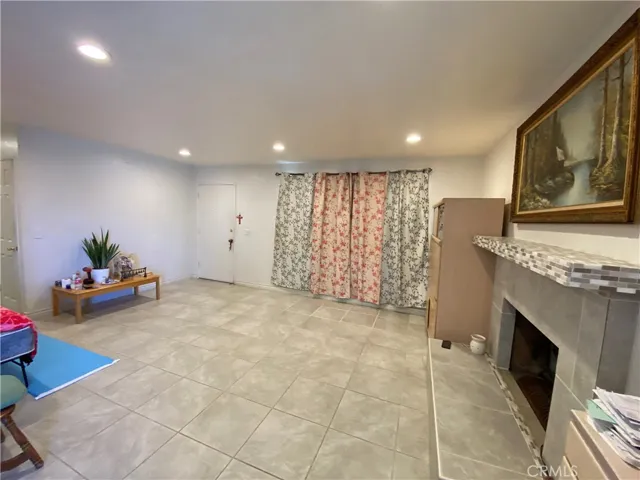 Living Room 1A