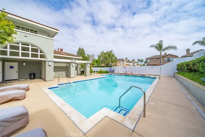 18061 Joyful Lane 104, Huntington Beach, California 92648