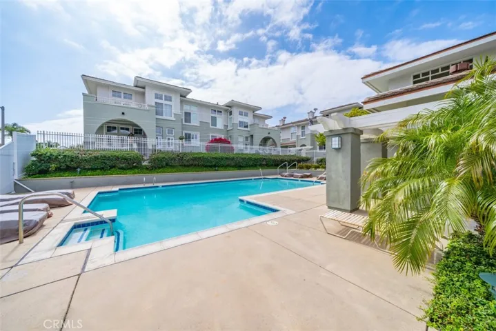 18061 Joyful Lane 104, Huntington Beach, California 92648