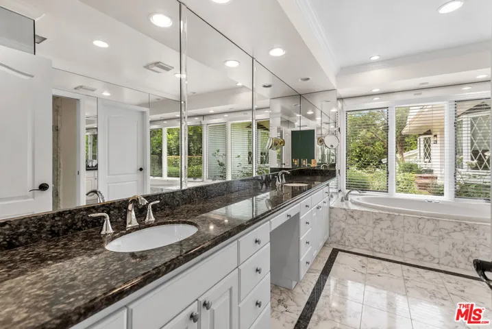 15638 Royal Oak Road, Encino, California 91436