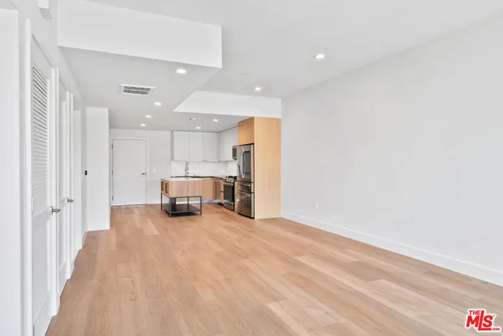 1001 N Fairfax Avenue Ph6, West Hollywood, California 90046