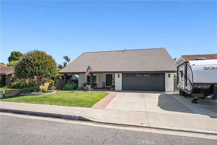 25562 Calle Jardin, San Juan Capistrano, California 92675