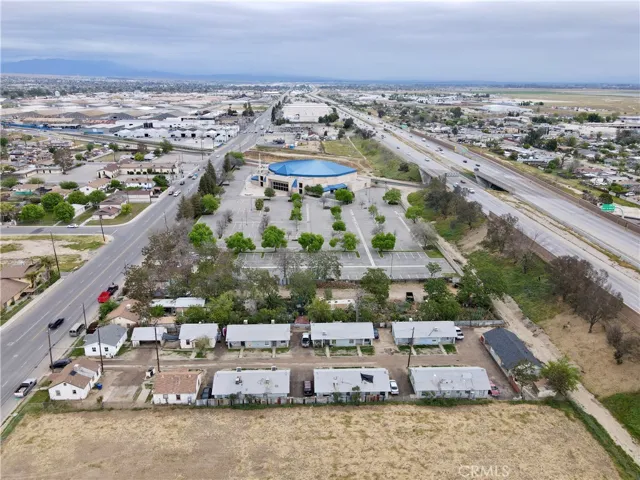 929 E Brundage Lane, Bakersfield, California 93307