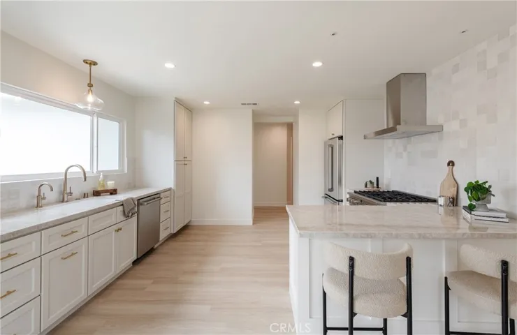 501 Avenue F, Redondo Beach, California 90277