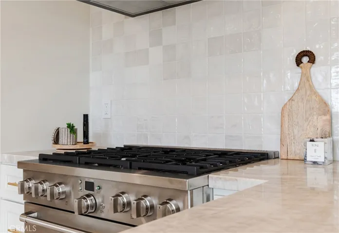 501 Avenue F, Redondo Beach, California 90277